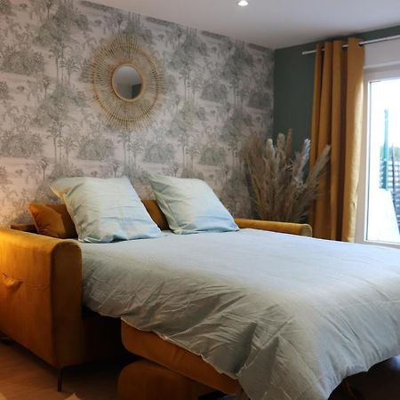 Le Boheme Apartment Charleville-Mezieres Bagian luar foto