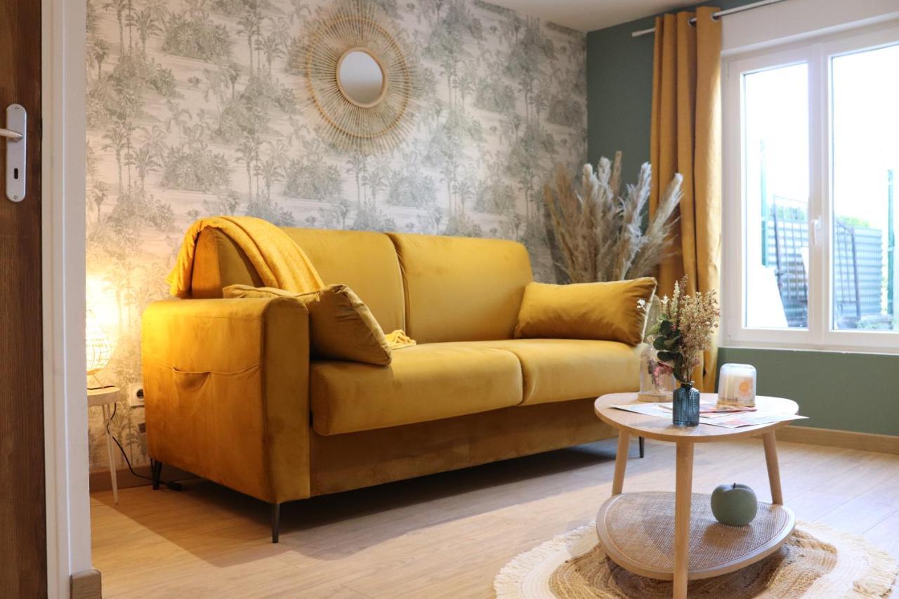 Le Boheme Apartment Charleville-Mezieres Bagian luar foto